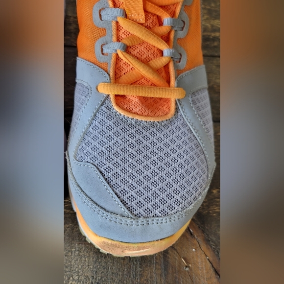 Womens Nike Sneakers - Picture 4 of 12